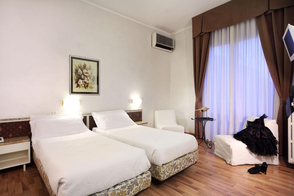 Hotel Rosabianca Rimini Exterior foto